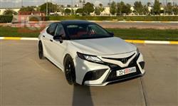 تۆیۆتا کامری